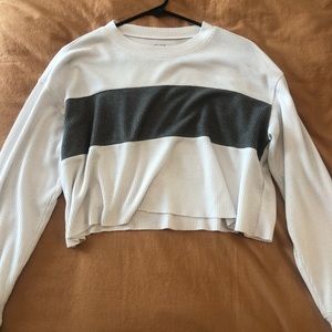 hollister cropped long sleeve